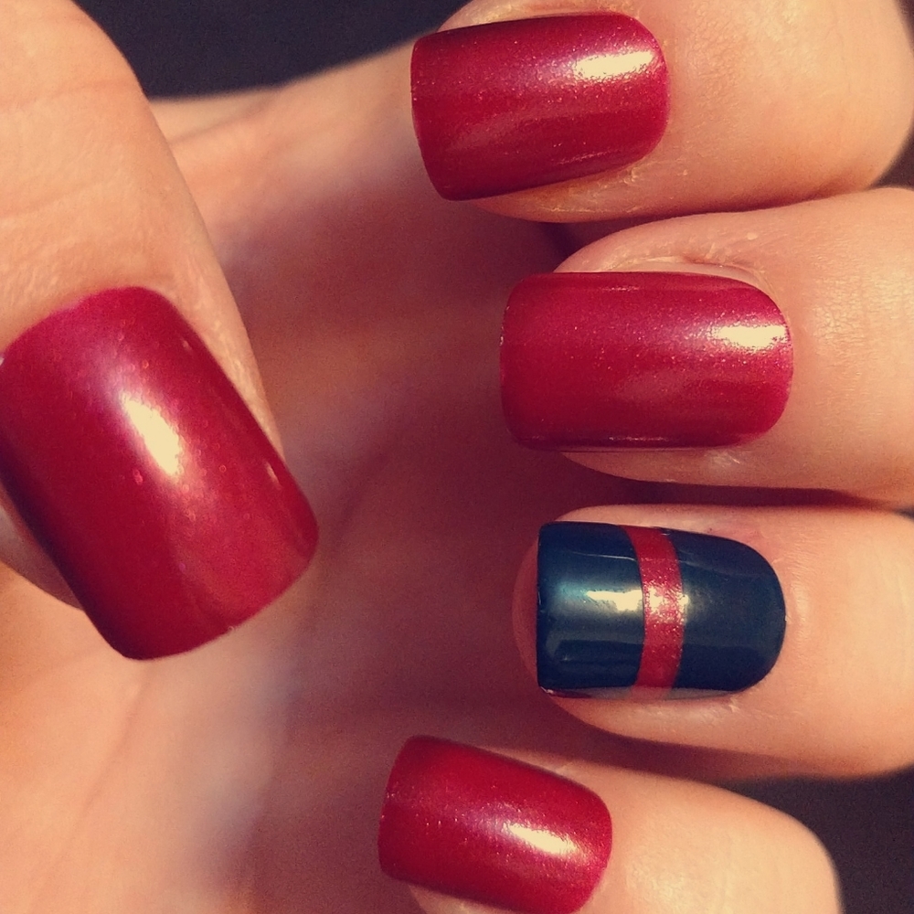 Short square press on nails